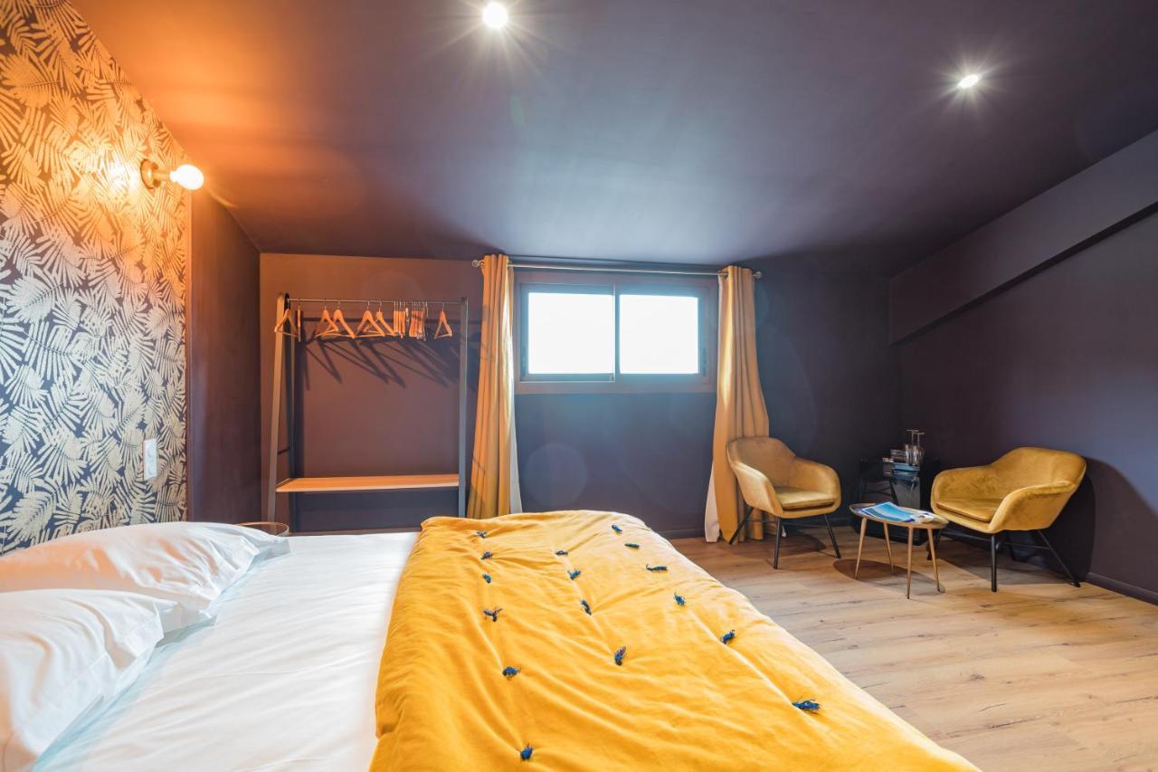 Chambres D'Hotes - Domaine De Cristia Courthezon Exterior photo